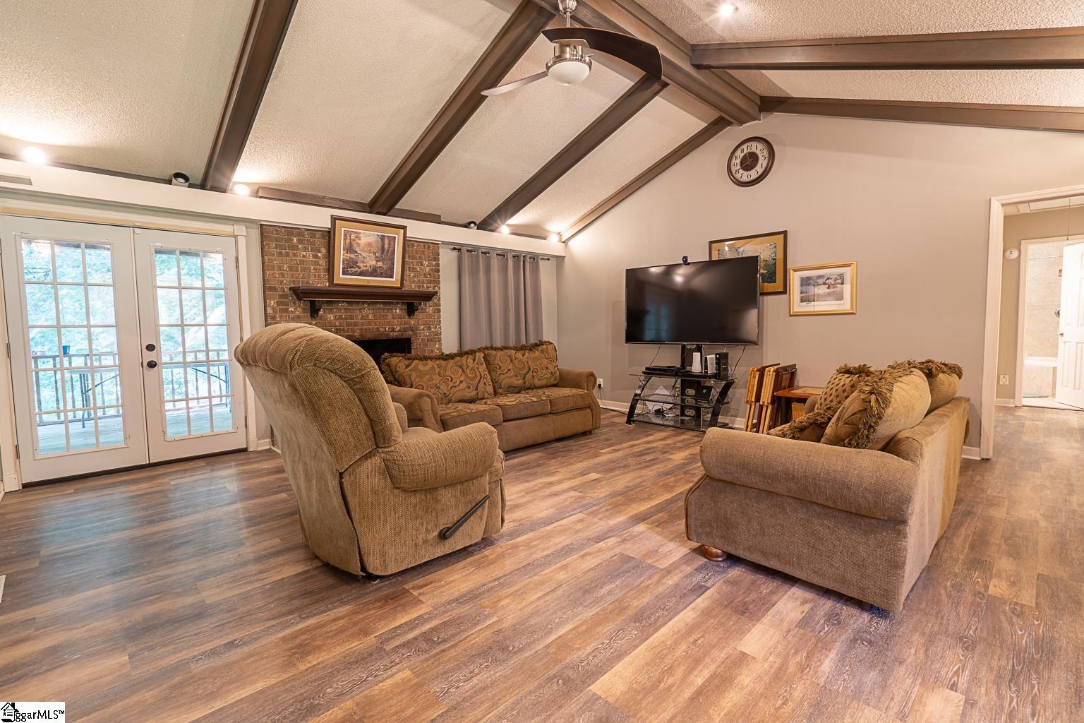 151 Spring Valley Road Pickens, SC 29671 - Photo 4 of 36