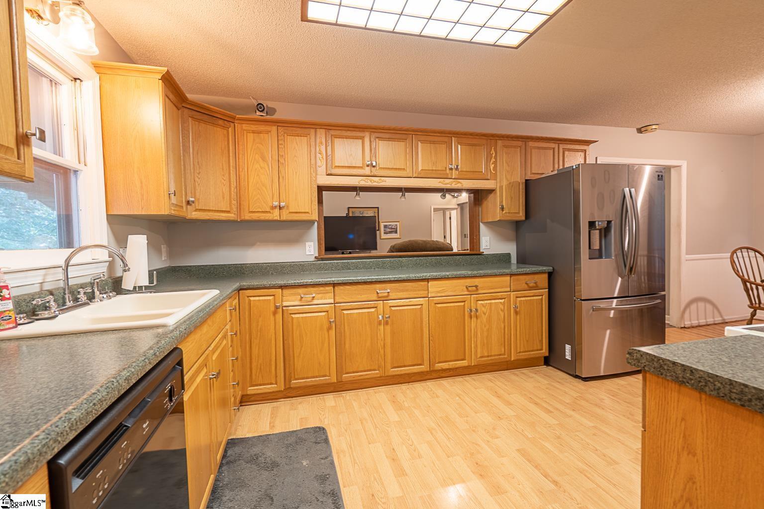 151 Spring Valley Road Pickens, SC 29671 - Photo 7 of 36