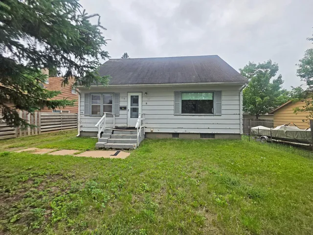$79,900 | 716 East 37th Street, Hibbing, MN 55746