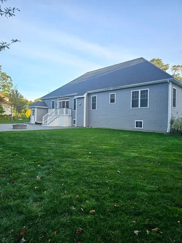 $879,900 | 4 Sabrinas Way, North Dartmouth, MA 02747
