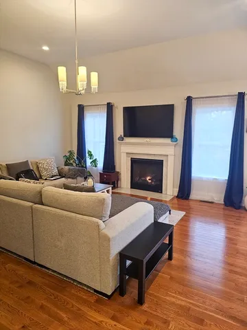 $879,900 | 4 Sabrinas Way, North Dartmouth, MA 02747