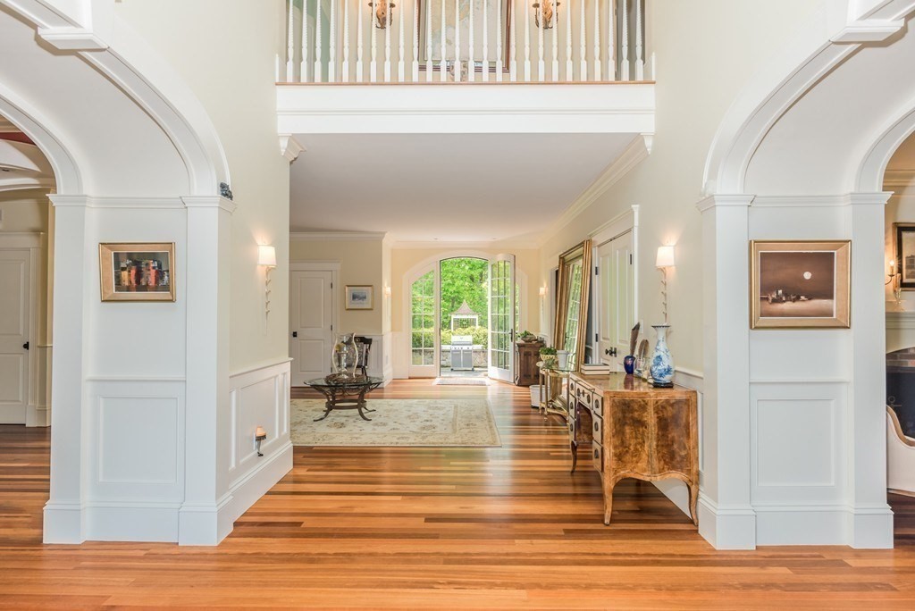 108 Grapevine Road Wenham, MA 01984 - Photo 5 of 37 a view of a living room