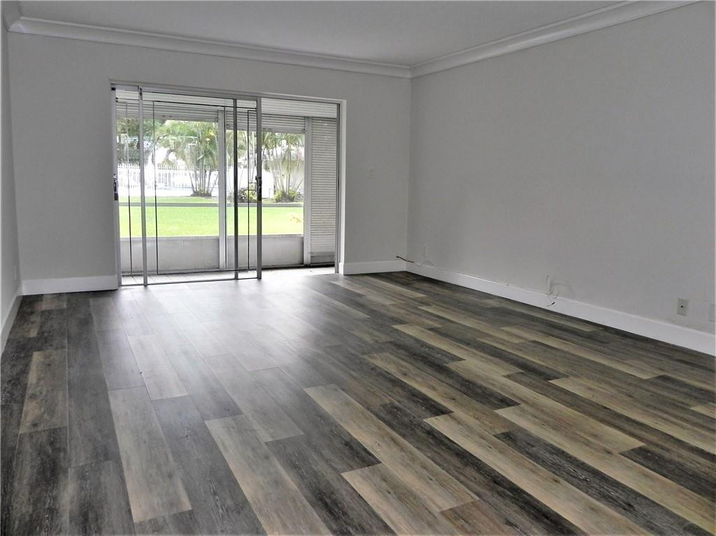 4650 Washington Street, Unit 111 Hollywood, FL 33021 - Photo 15 of 38 Photo 15