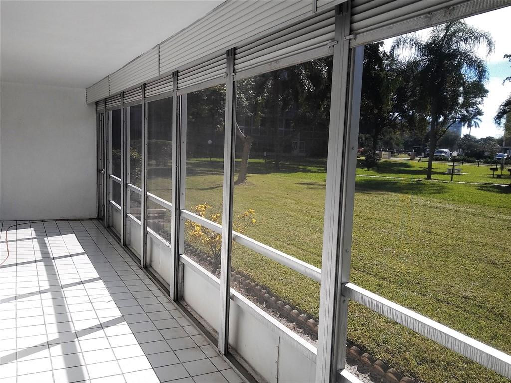 4650 Washington Street, Unit 111 Hollywood, FL 33021 - Photo 27 of 38 Photo 27