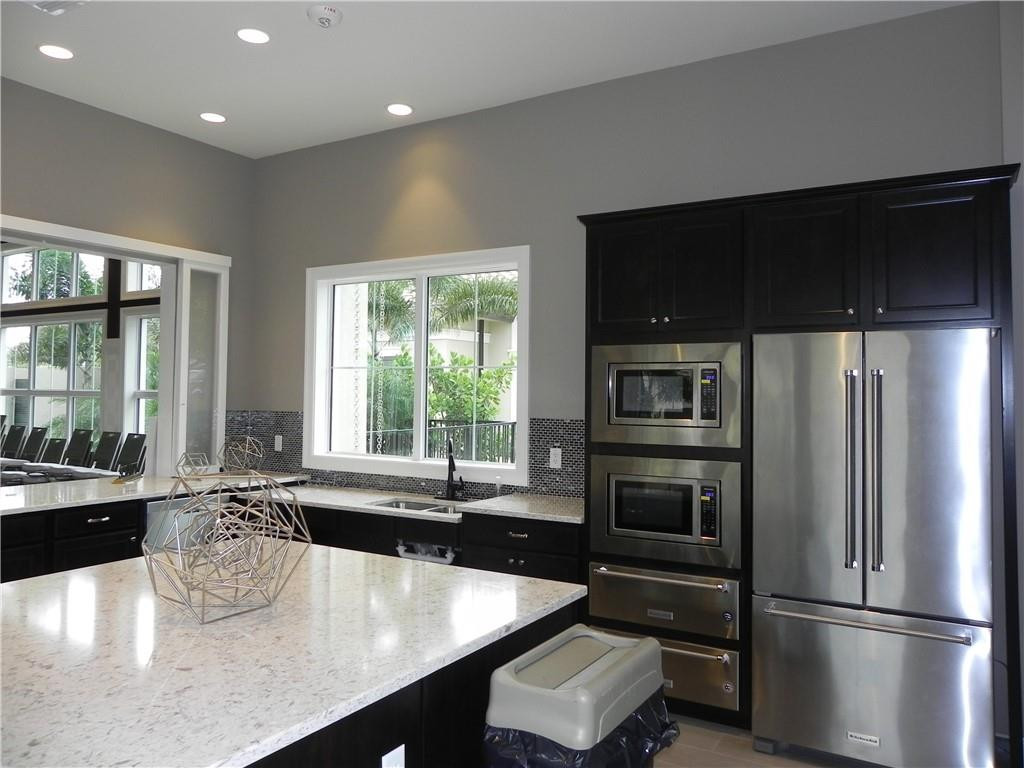 4650 Washington Street, Unit 111 Hollywood, FL 33021 - Photo 33 of 38 Photo 33