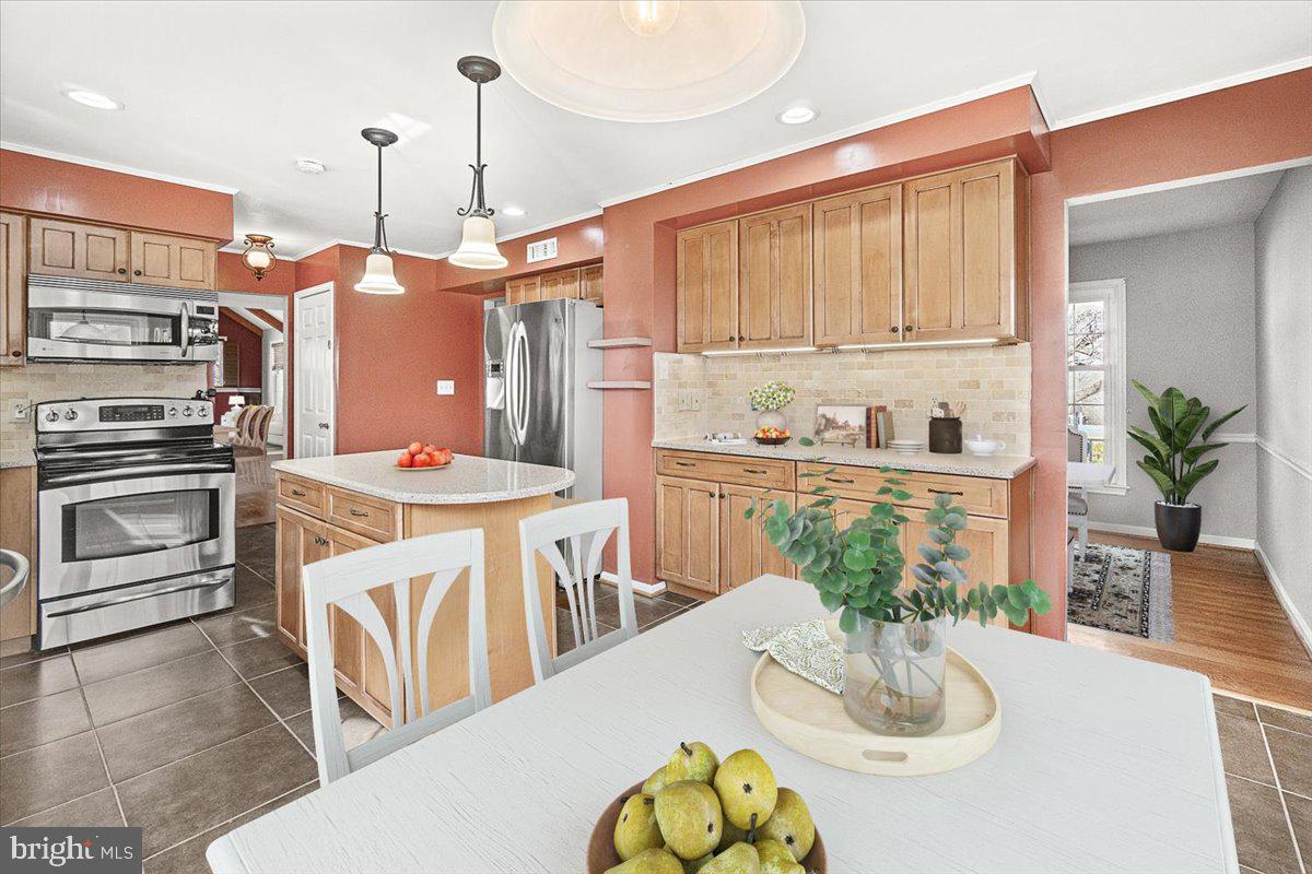 2801 Grandview Drive Middletown, MD 21769 - Photo 11 of 59 a kitchen with sink refrigerator and cabinets