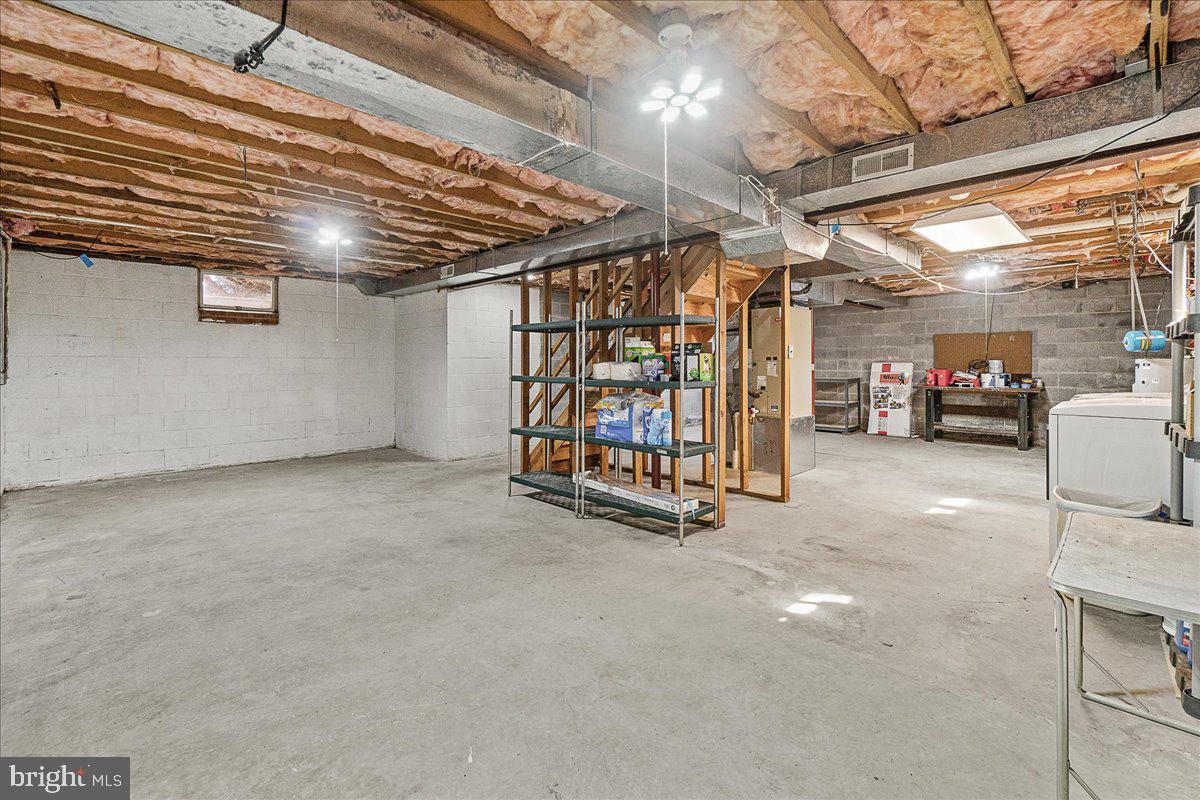 2801 Grandview Drive Middletown, MD 21769 - Photo 26 of 59 a view of parking garage