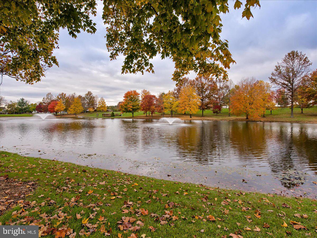 2801 Grandview Drive Middletown, MD 21769 - Photo 34 of 59 a view of a lake with houses