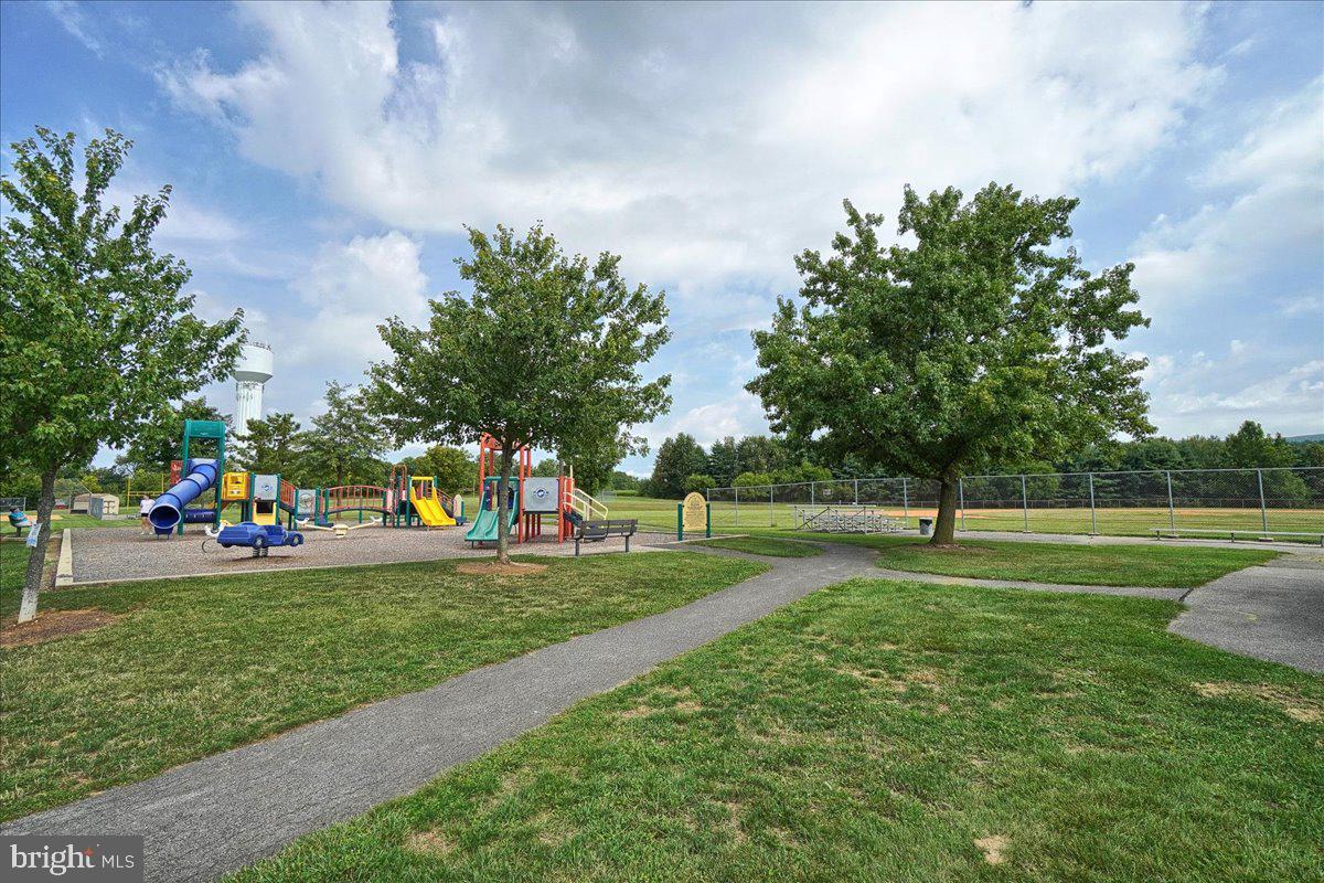 2801 Grandview Drive Middletown, MD 21769 - Photo 45 of 59 a view of a park with large trees