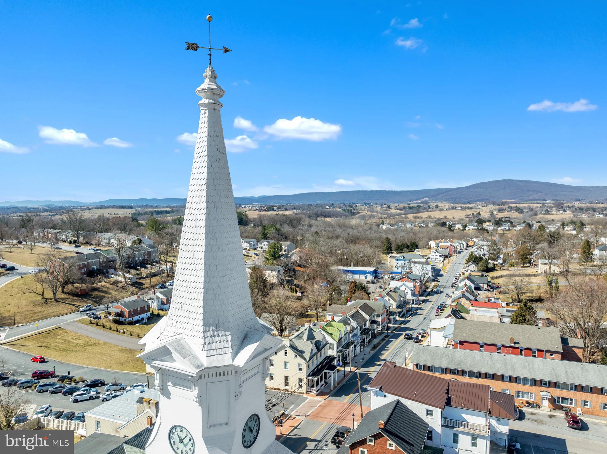 2801 Grandview Drive Middletown, MD 21769 - Photo 51 of 59 an aerial view of a city