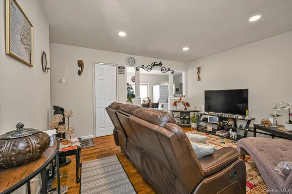 $625,000 | 16 East Chestnut Street, Central Islip, NY 11722