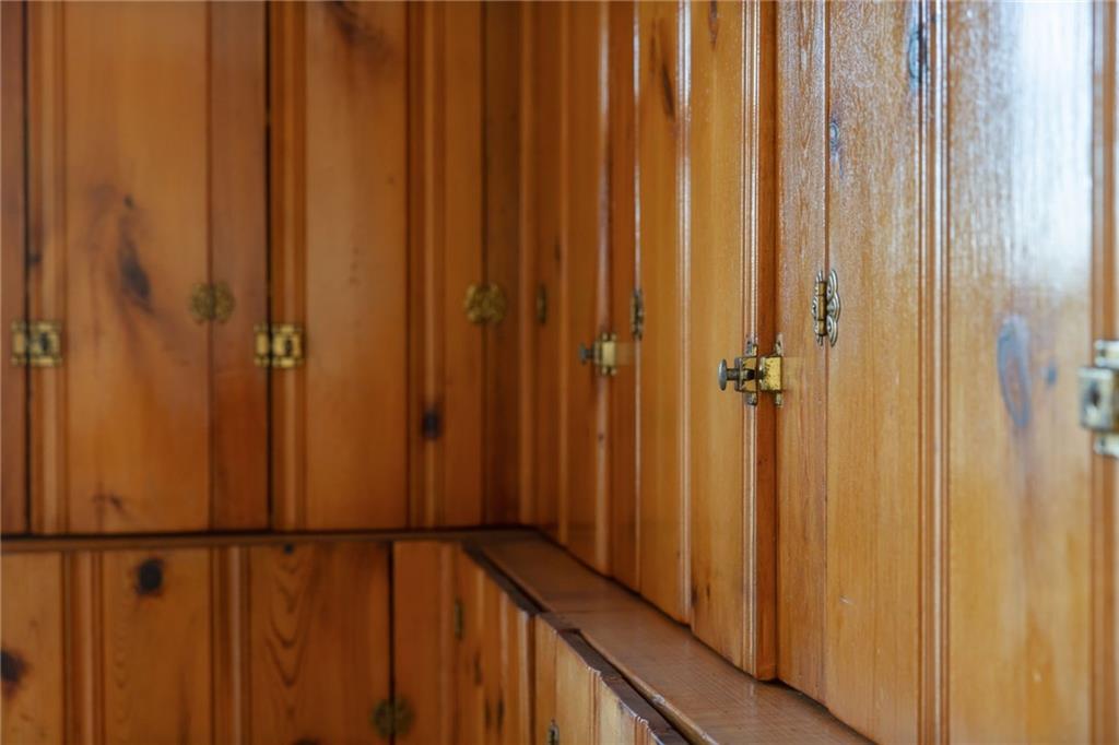 701 Beaver Street Sewickley, PA 15143 - Photo 21 of 39 a view of walk in closet