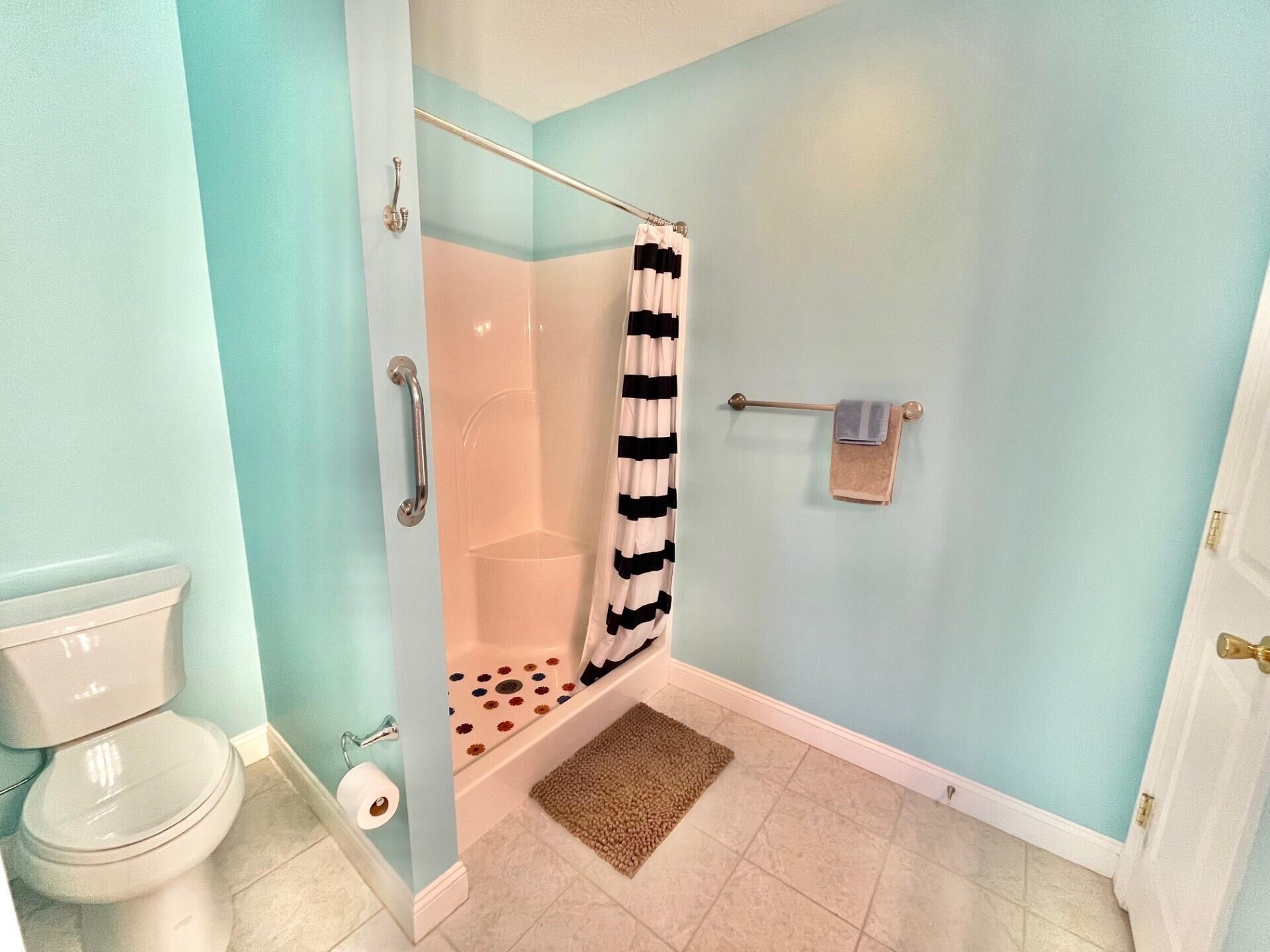 54 Kavanaugh Road, Unit 54 Old Orchard Beach, ME 04064 - Photo 17 of 33 mb shower with seat