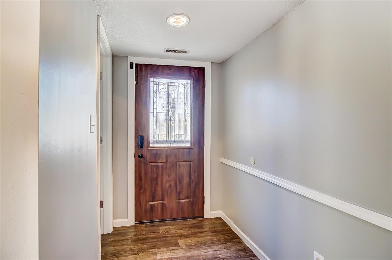 5068 Stellhorn Road Fort Wayne, IN 46815 - Photo 4 of 28 Gallery Image 4