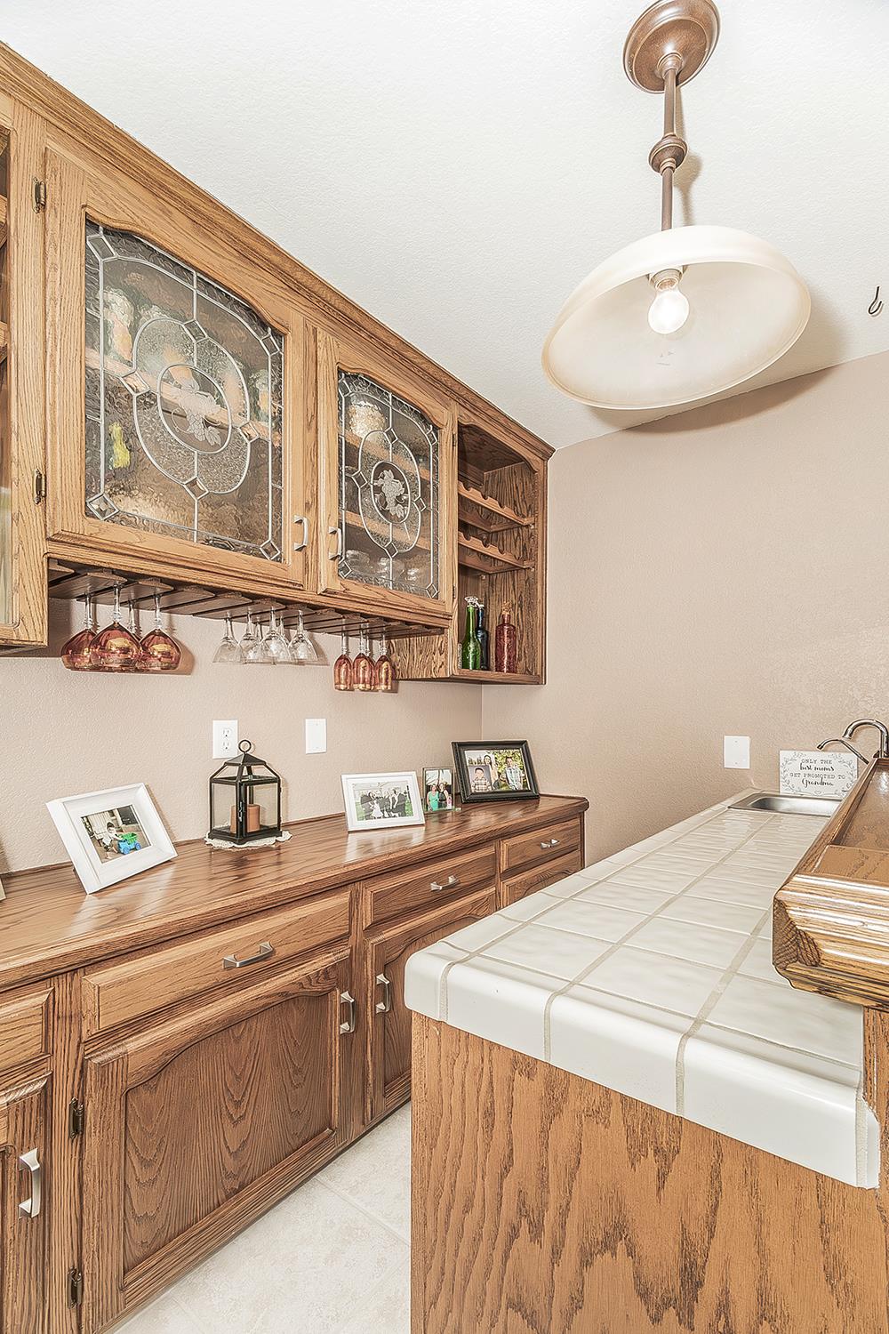 1405 West Flora Avenue Reedley, CA 93654 - Photo 13 of 61