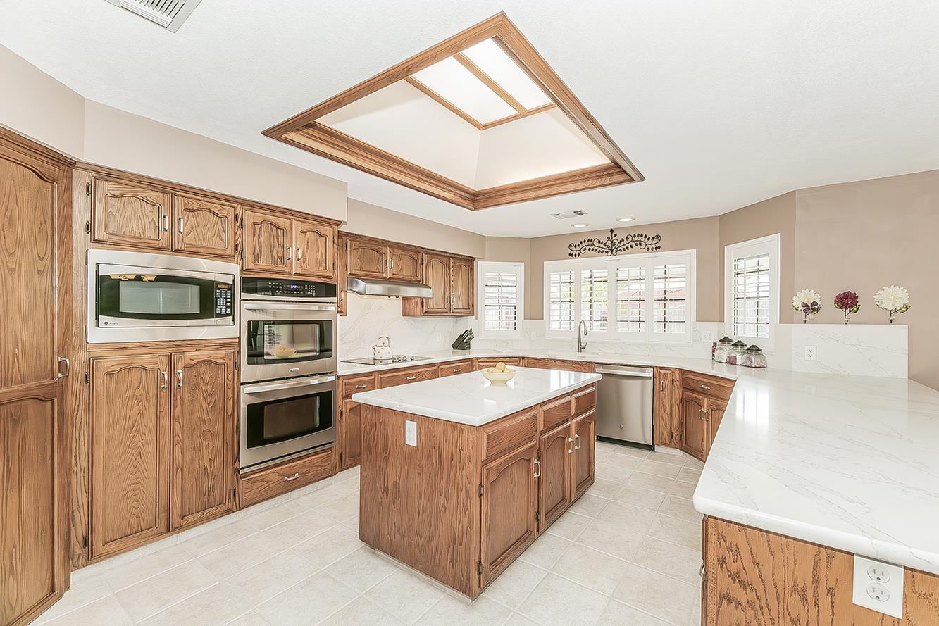 1405 West Flora Avenue Reedley, CA 93654 - Photo 20 of 61