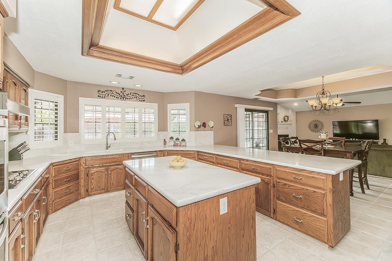 1405 West Flora Avenue Reedley, CA 93654 - Photo 21 of 61