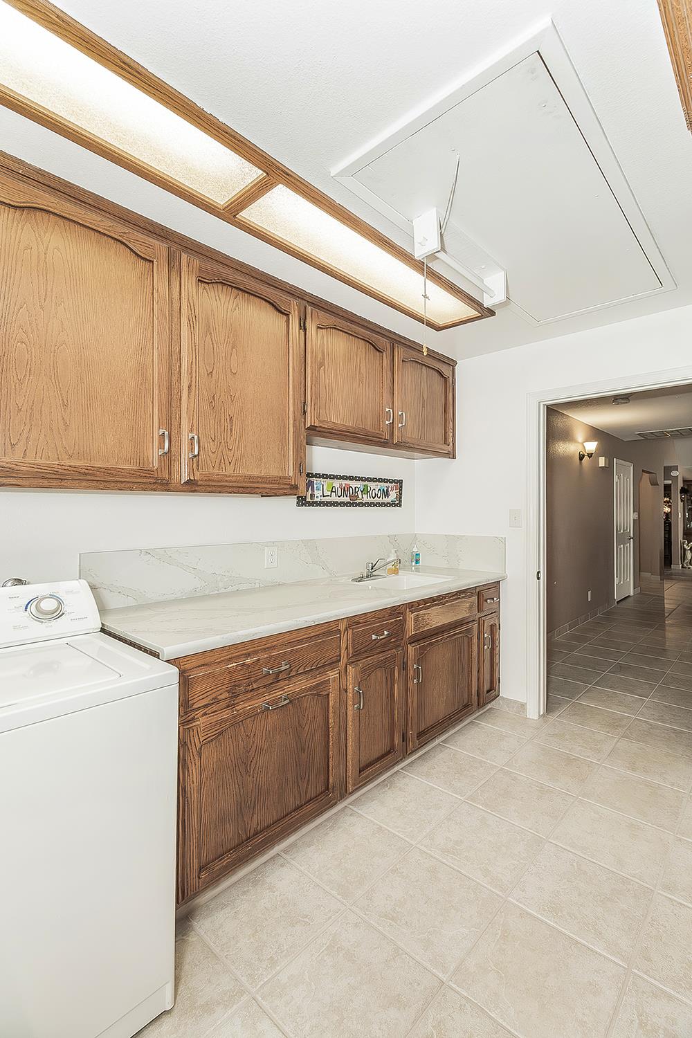 1405 West Flora Avenue Reedley, CA 93654 - Photo 43 of 61