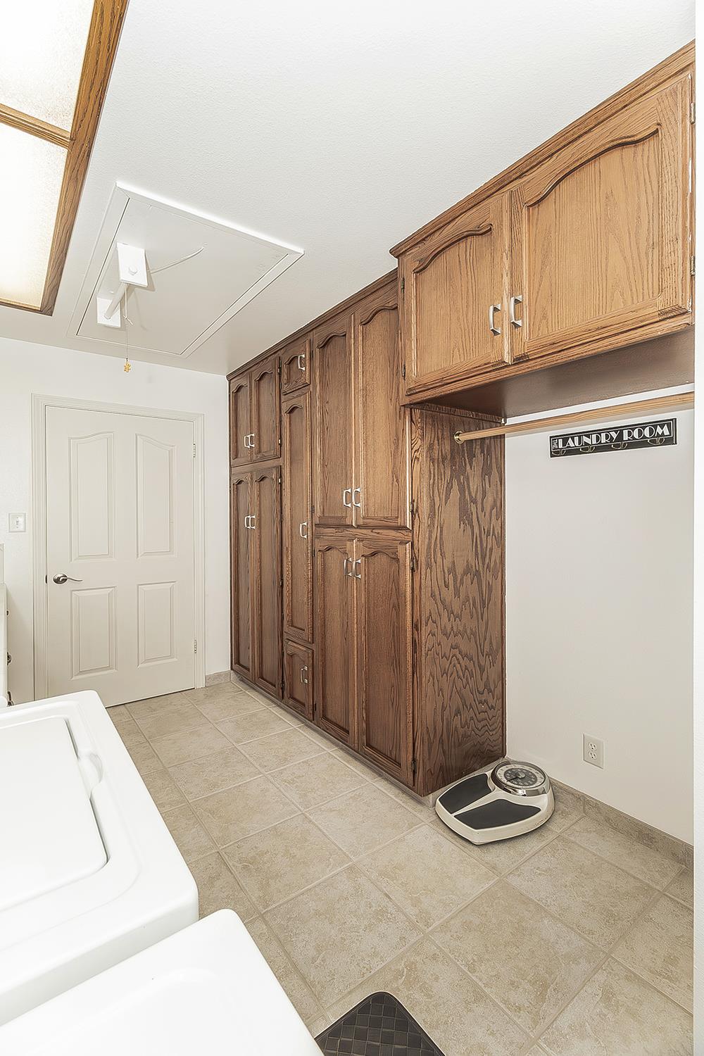 1405 West Flora Avenue Reedley, CA 93654 - Photo 44 of 61