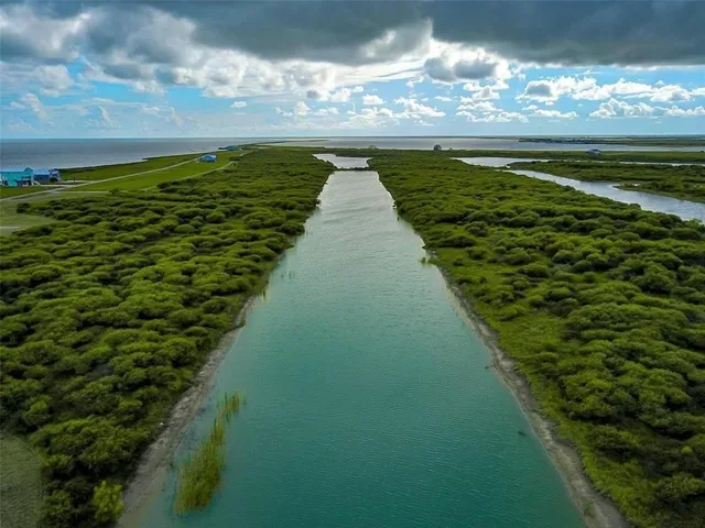 $49,900 | 2952 Palacios Bay Drive, Palacios, TX 77465