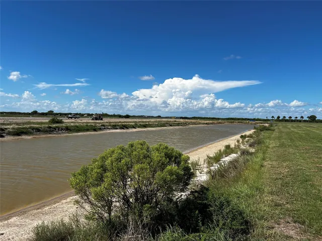 $49,900 | 2952 Palacios Bay Drive, Palacios, TX 77465