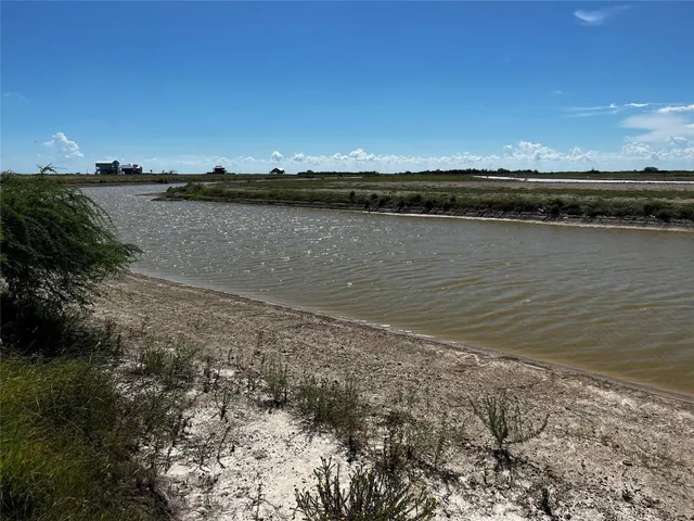 $49,900 | 2952 Palacios Bay Drive, Palacios, TX 77465