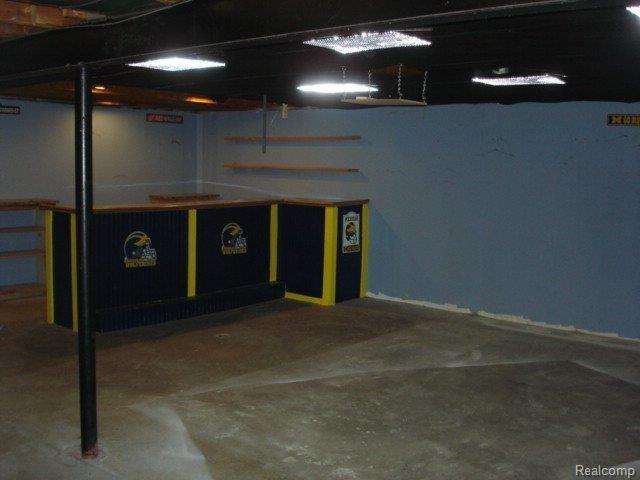 14909 Alger Avenue Warren, MI 48088 - Photo 9 of 10 039.JPG