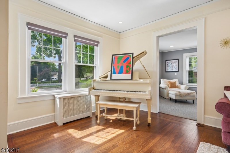 411 Walton Road Maplewood, NJ 07040 - Photo 4 of 40