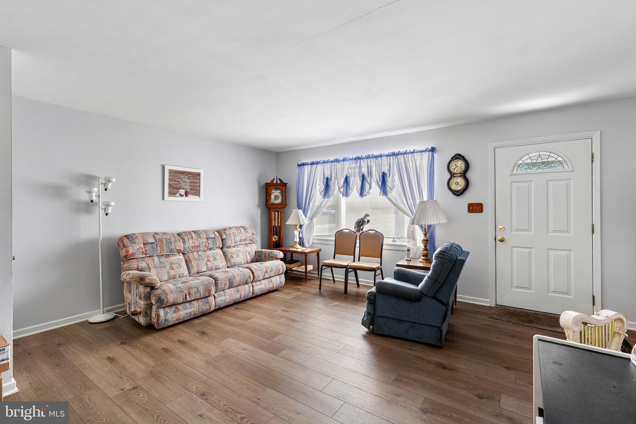 910 Pine Hill Road Lititz, PA 17543 - Photo 3 of 15 Gallery Image 3