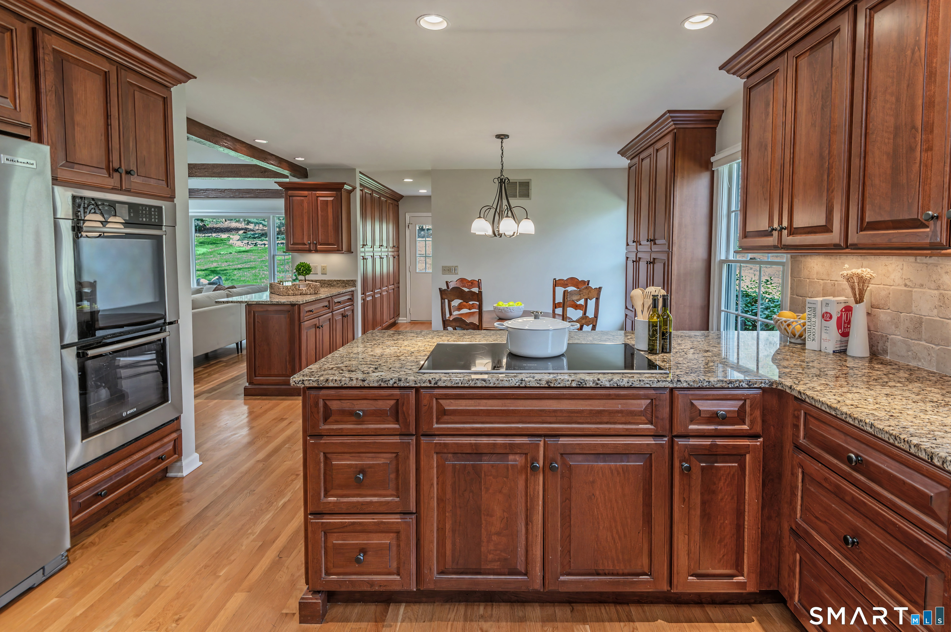 19 Hull Place Ridgefield, CT 06877 - Photo 11 of 39