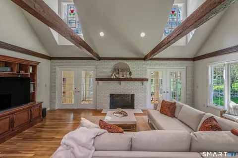 $1,650,000 | 19 Hull Place, Ridgefield, CT 06877