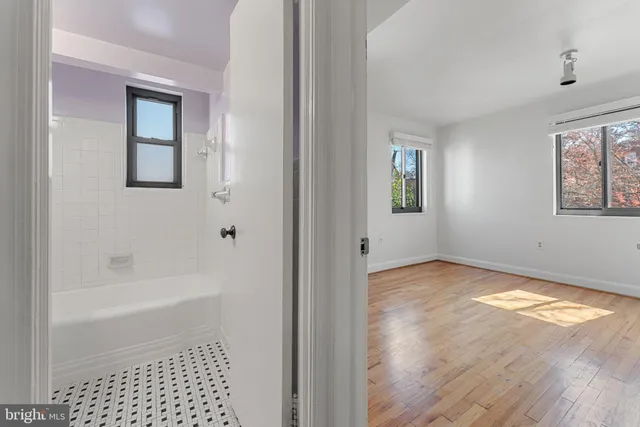 $295,000 | 3827 Davis Place Northwest, Unit 5, Washington, DC 20007