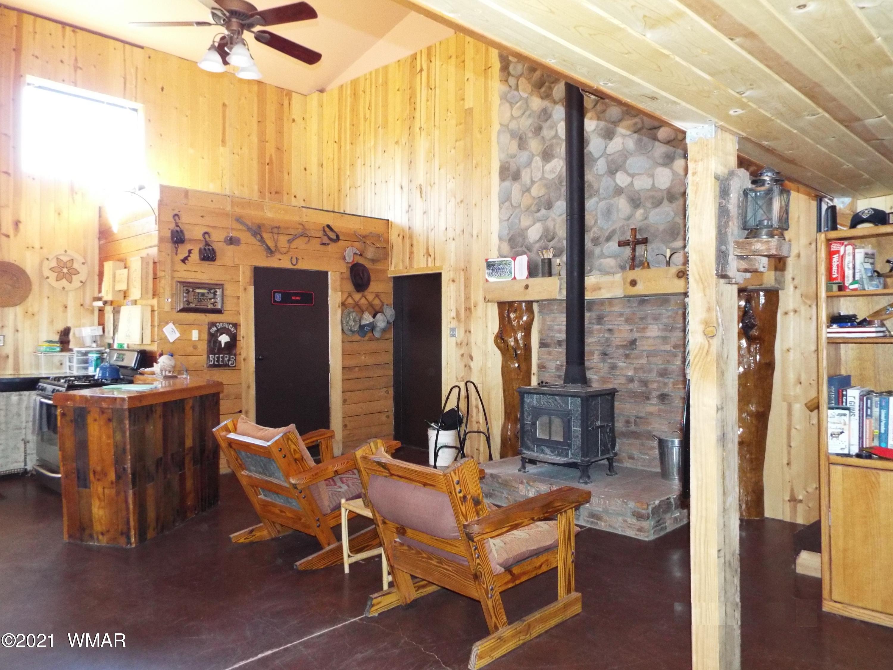 1242 Old Hunt Road Concho, AZ 85924 - Photo 2 of 25