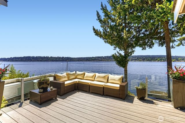 a view of a terrace with seating space