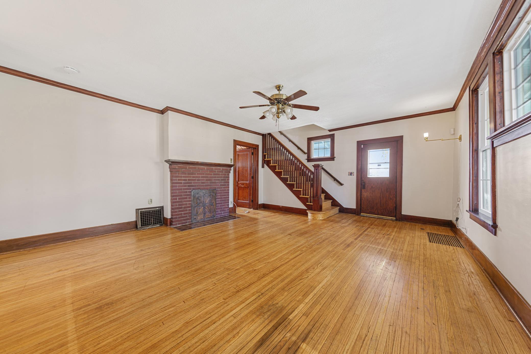 415 Division Street West Faribault, MN 55021 - Photo 5 of 44