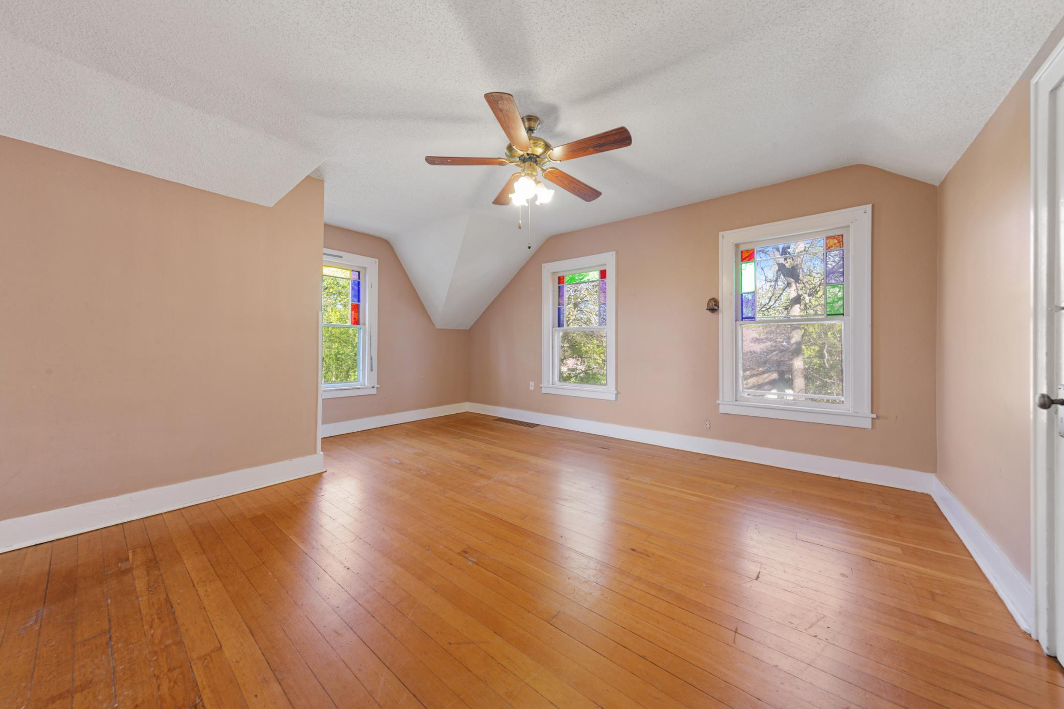 415 Division Street West Faribault, MN 55021 - Photo 8 of 44