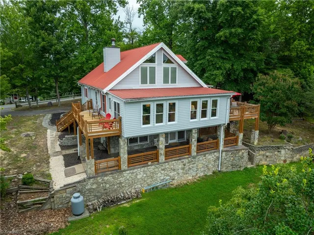 $925,000 | 197 Clubhouse Drive, Traphill, NC 28685