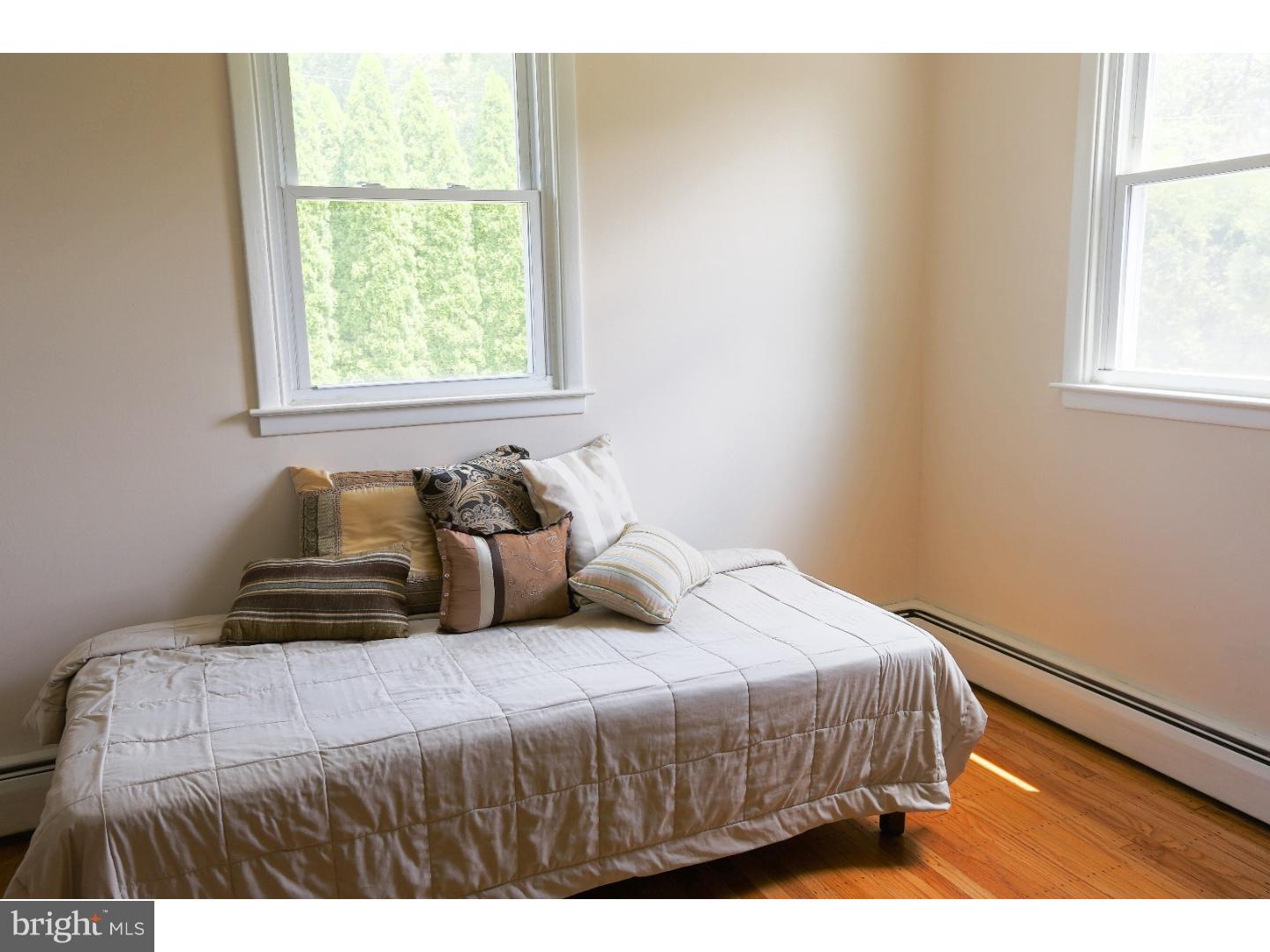 655 Lily Road Warminster, PA 18974 - Photo 13 of 21 Gallery Image 13