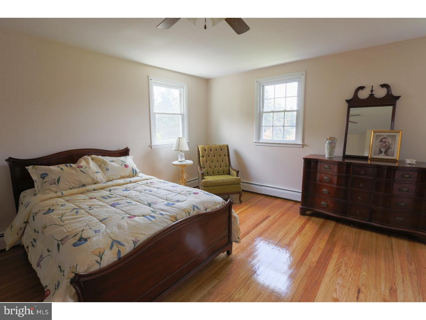 655 Lily Road Warminster, PA 18974 - Photo 15 of 21 Gallery Image 15