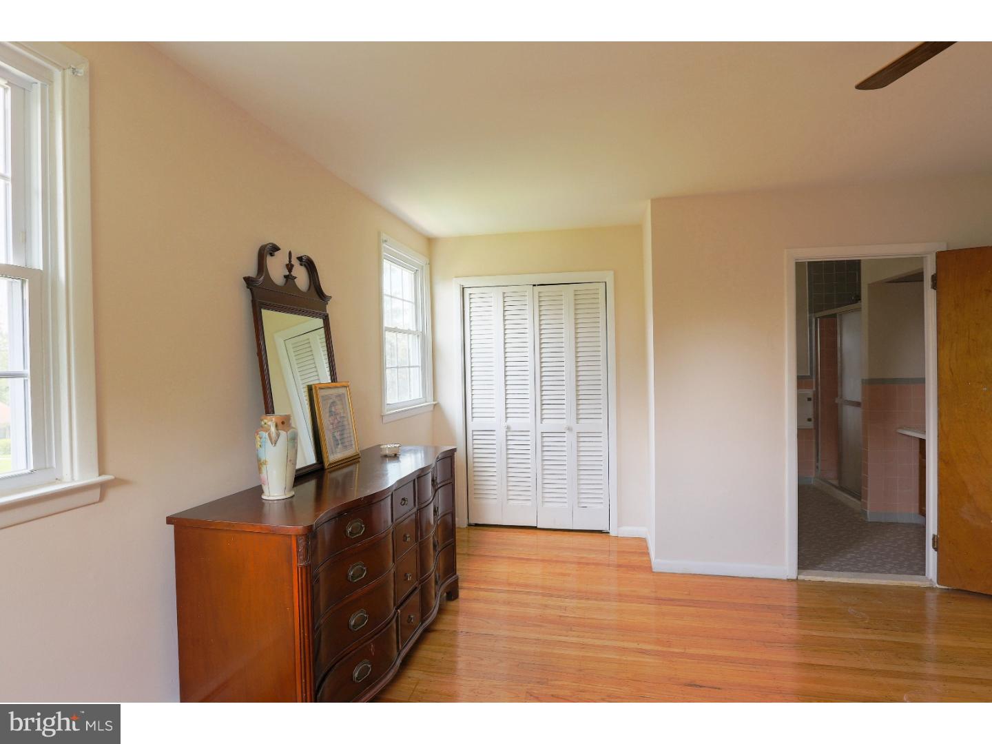 655 Lily Road Warminster, PA 18974 - Photo 16 of 21 Gallery Image 16
