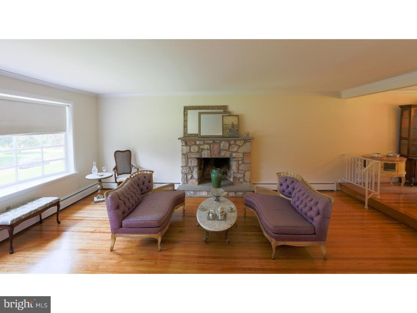 655 Lily Road Warminster, PA 18974 - Photo 3 of 21 Gallery Image 3