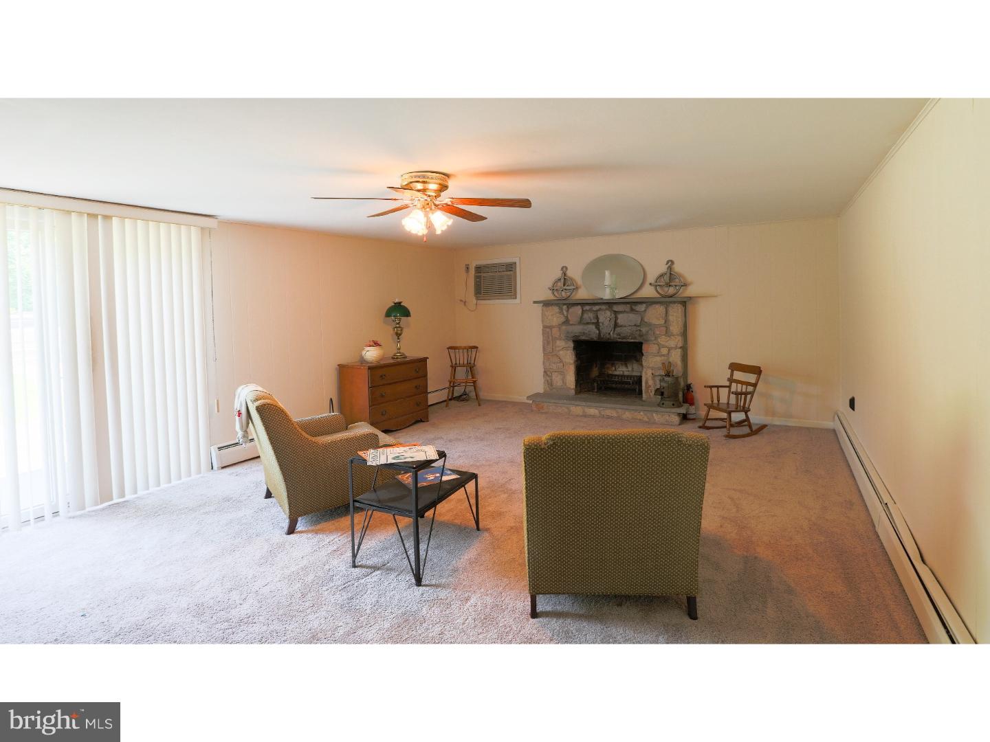 655 Lily Road Warminster, PA 18974 - Photo 9 of 21 Gallery Image 9