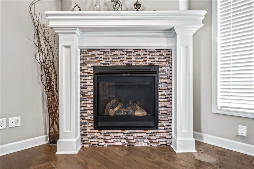 1829 Northeast Riley Drive Lee's Summit, MO 64086 - Photo 11 of 46