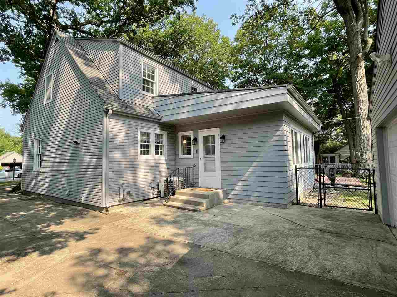 1622 Quentin Road Rockford, IL 61108 - Photo 6 of 52 Gallery Image 6