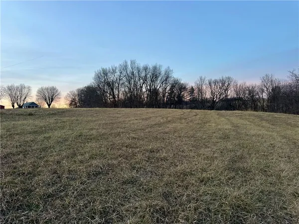 $214,900 | O Highway Highway, Orrick, MO 64077