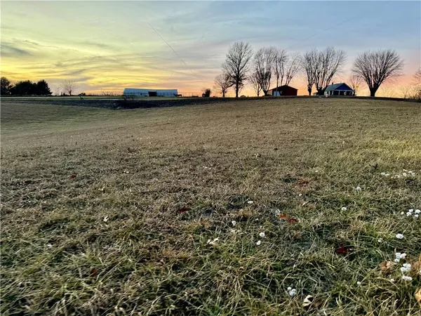 $214,900 | O Highway Highway, Orrick, MO 64077