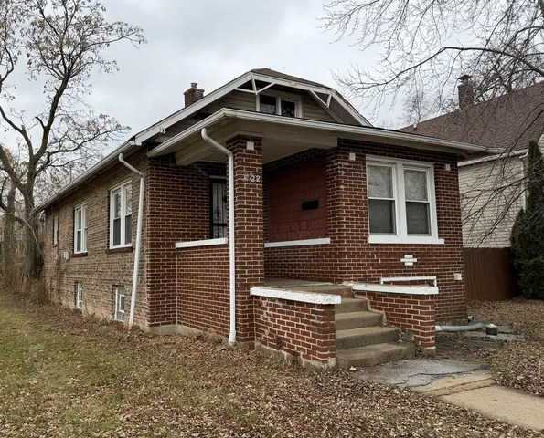 $62,500 | 22 19th Place, Chicago Heights, IL 60411