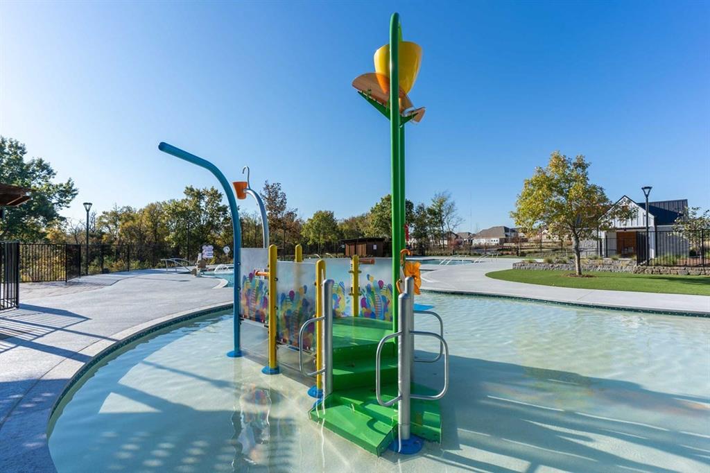 1541 Ebling Way Van Alstyne, TX 75495 - Photo 8 of 10