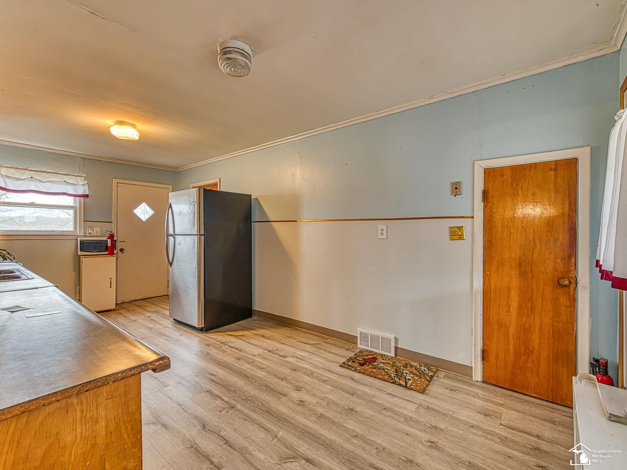 3610 Stewart Road Monroe, MI 48162 - Photo 14 of 43 50182107-715f53e8-839c-45b2-9928-88d1741baa9b.JPG
