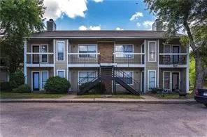 $1,050 | 1903 West Loop, Unit B, Austin, TX 78758